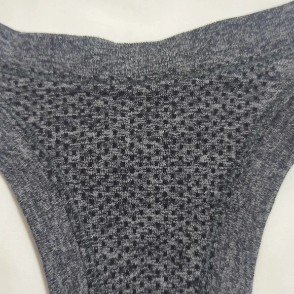 Athleta Momentum Tank Top, Color Gray Size M - Picture 13 of 15